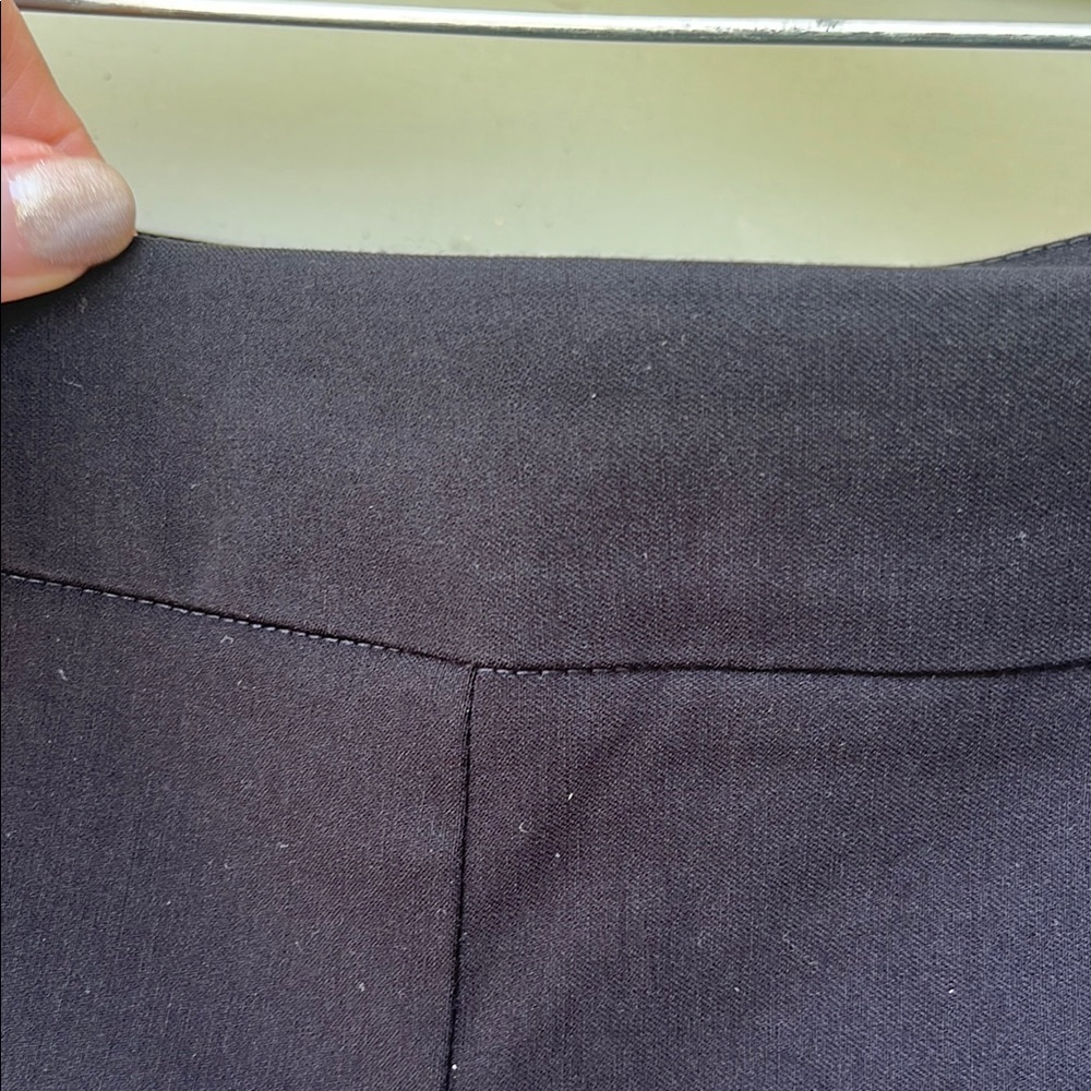 Time and Tru classic Women's Black Capris - Picture 4 of 14